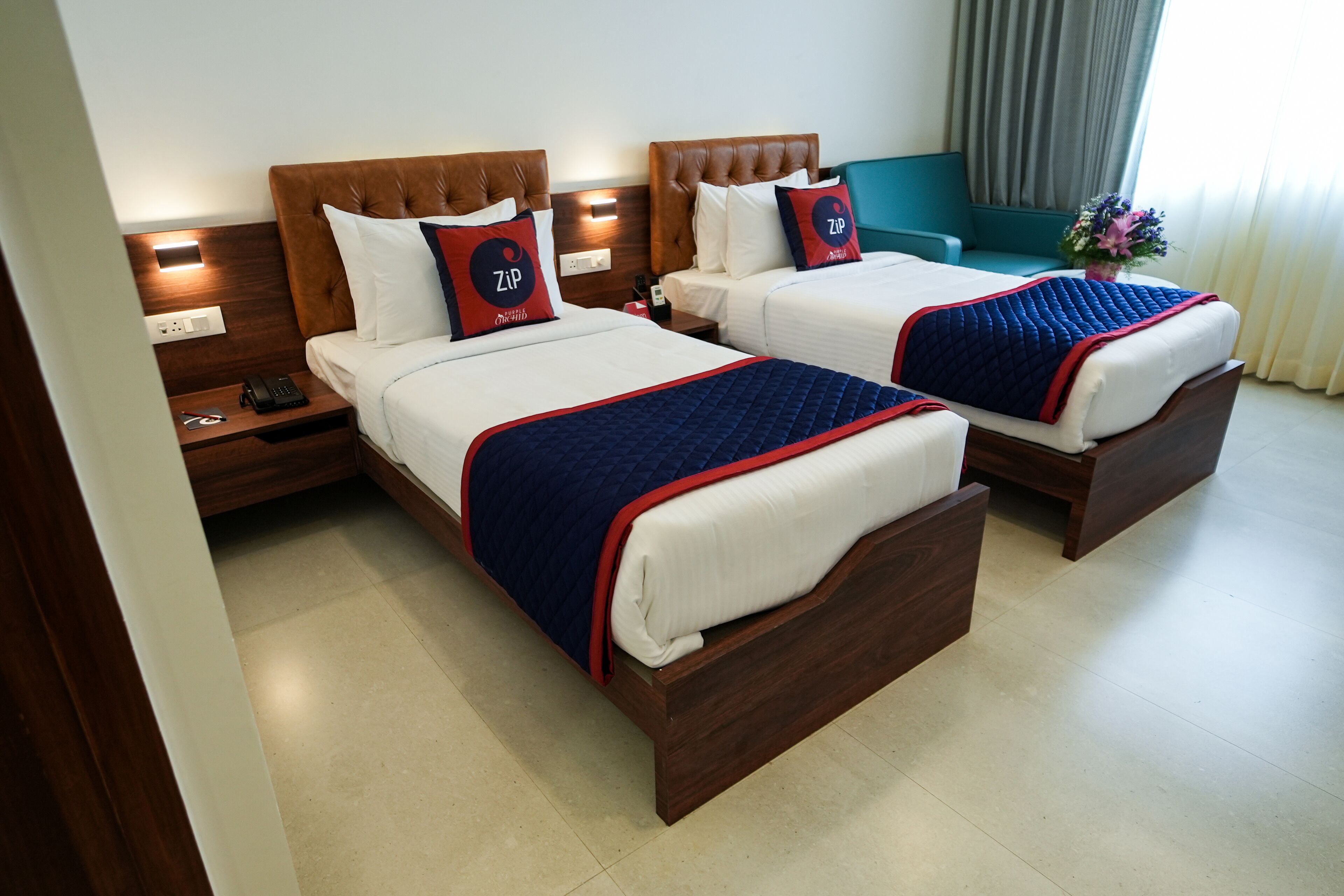Zip By Spree Hotels Purple Orchid