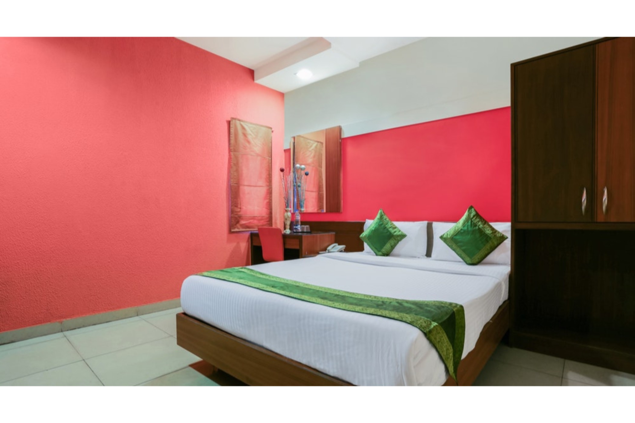 Treebo Trip Cynosure Suites
