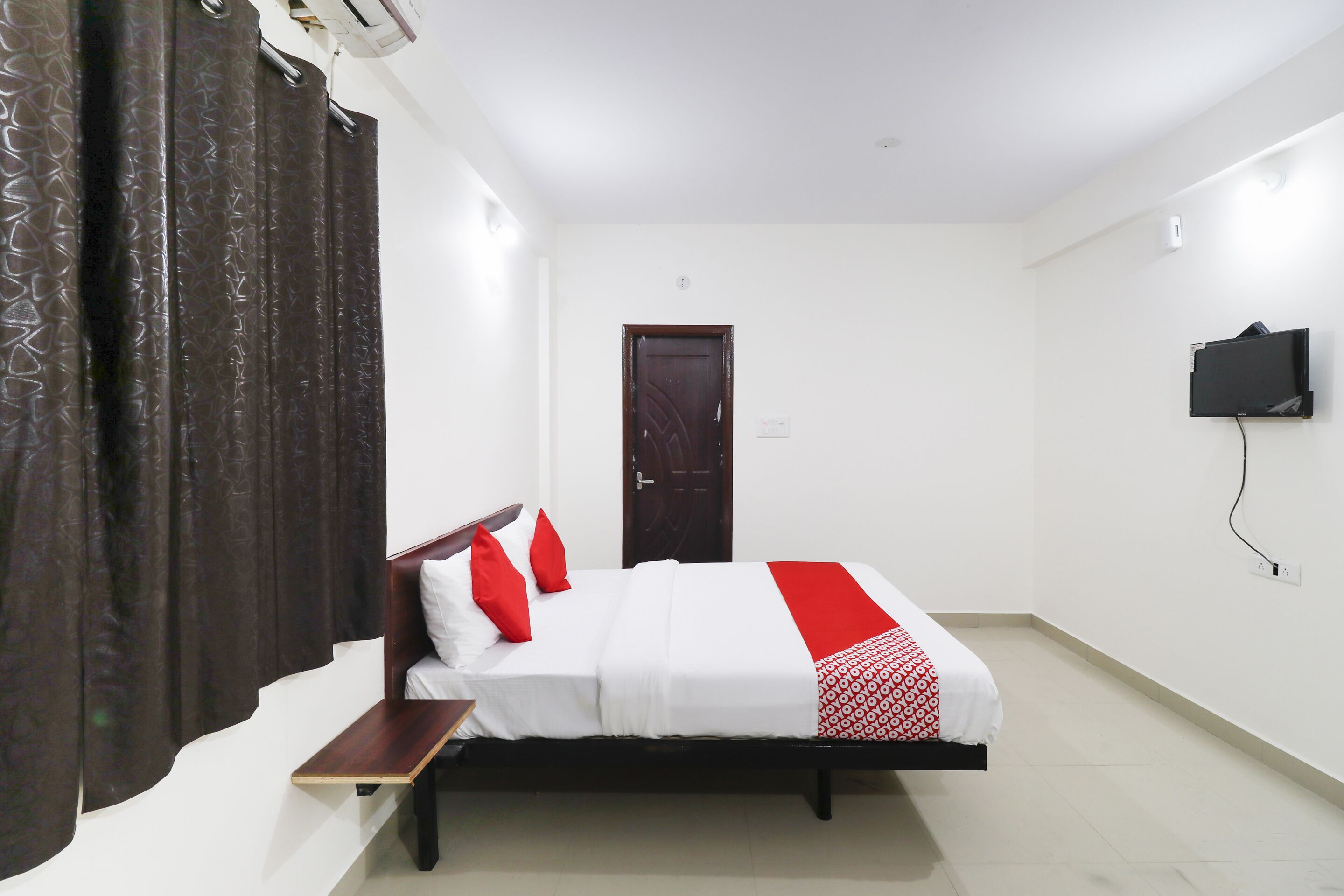 Mmr Castle by OYO Rooms