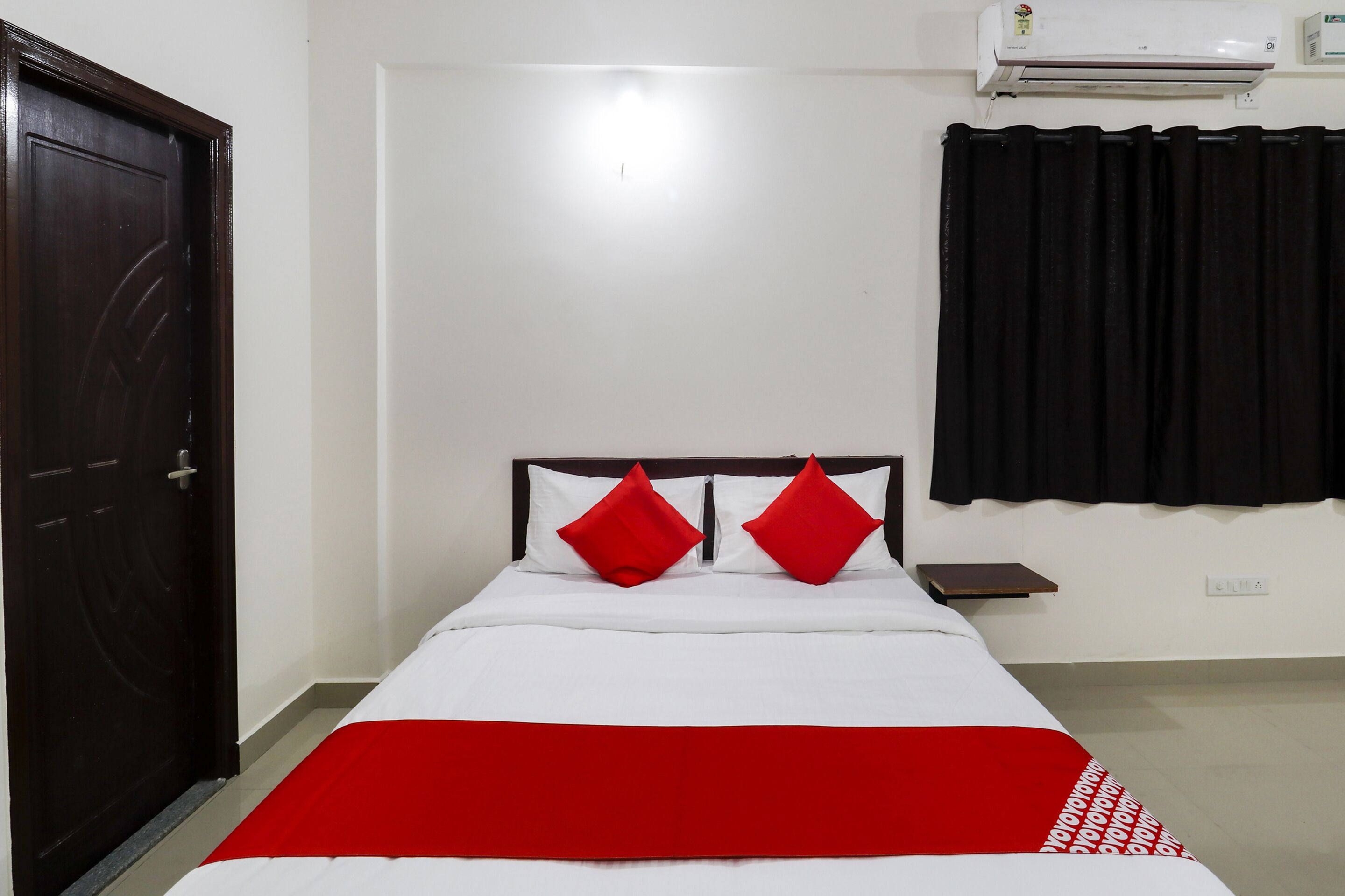 Mmr Castle by OYO Rooms