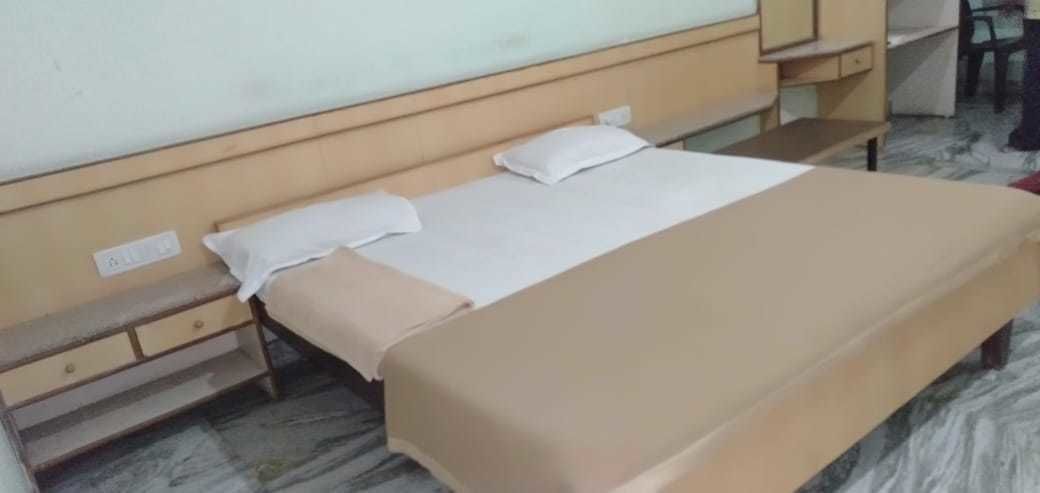 i-ROOMZ Hoysala Residency