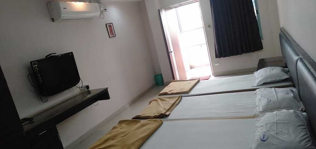 i-ROOMZ Hoysala Residency