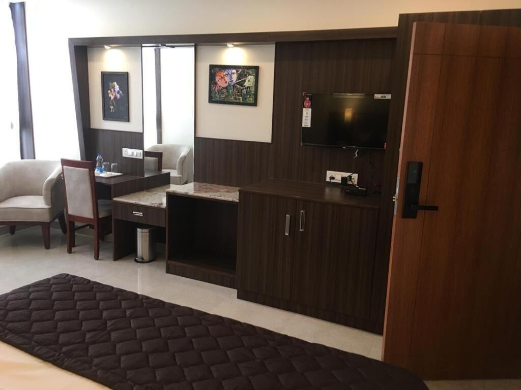 Hotel Bidar Gateway