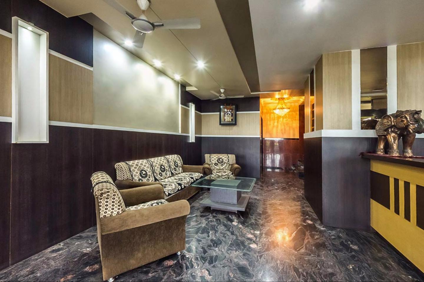 Hotel Pleasant Stay