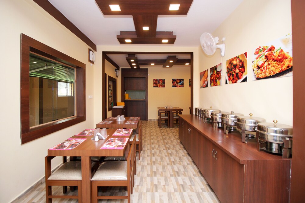 City Comforts Inn by OYO Rooms