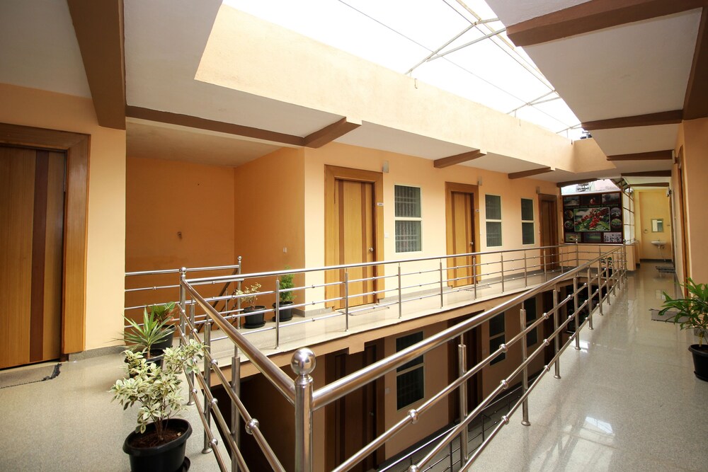 City Comforts Inn by OYO Rooms