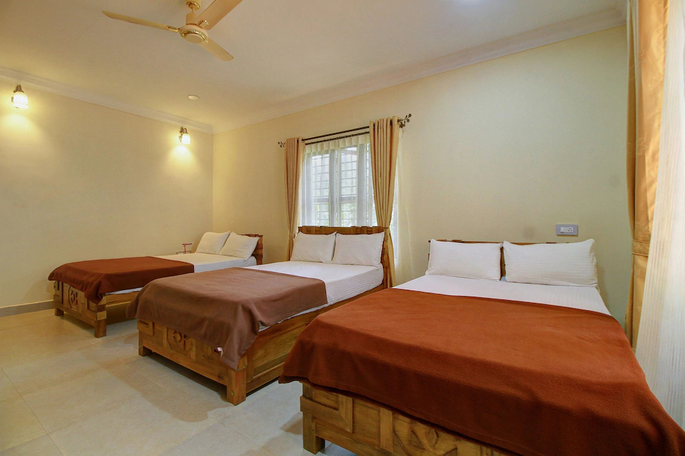 Home Luxury 3BHK By OYO Rooms