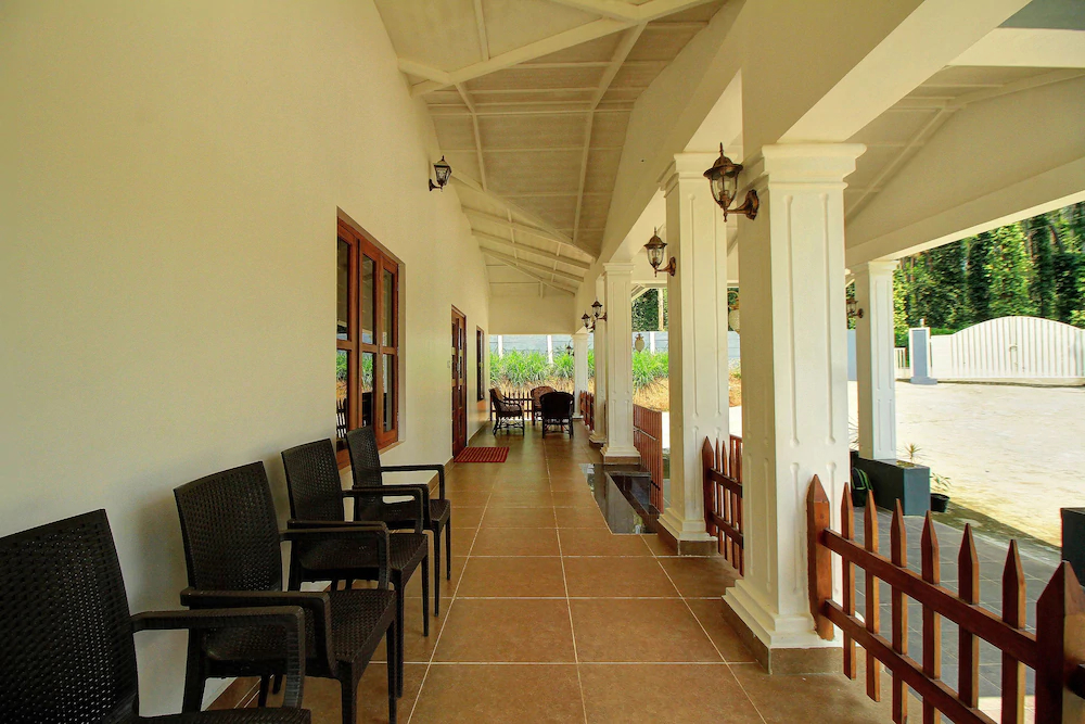 Home Luxury 3BHK By OYO Rooms