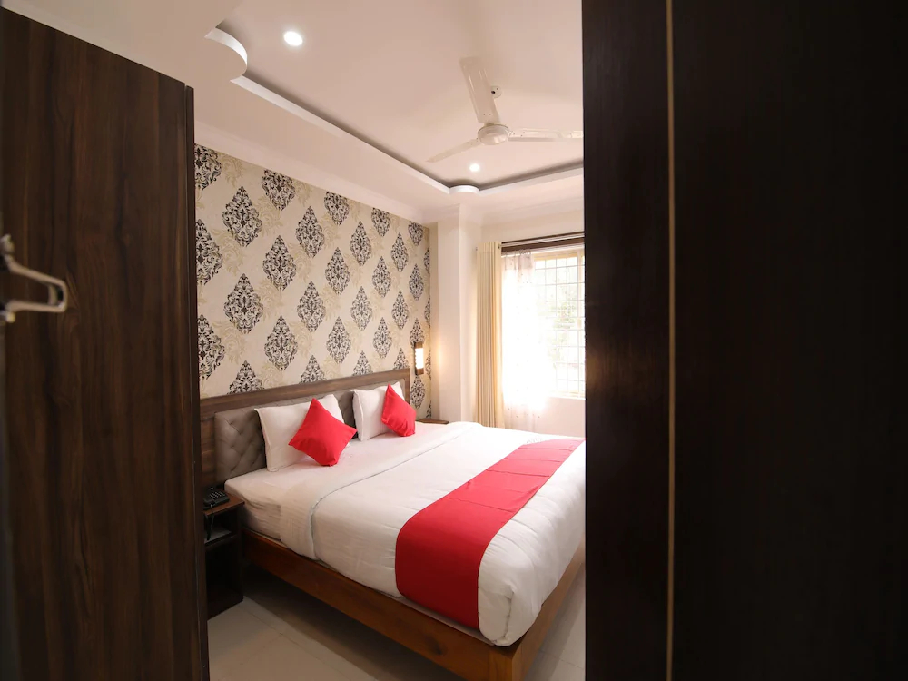 Rich Fort By OYO Rooms