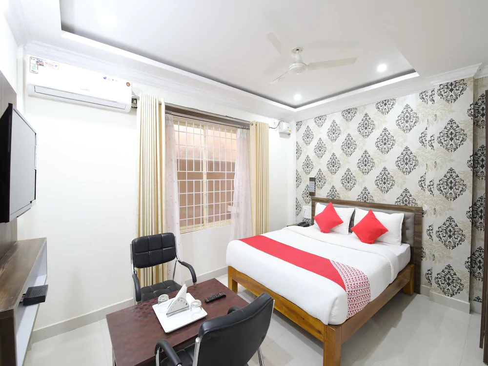 Rich Fort By OYO Rooms