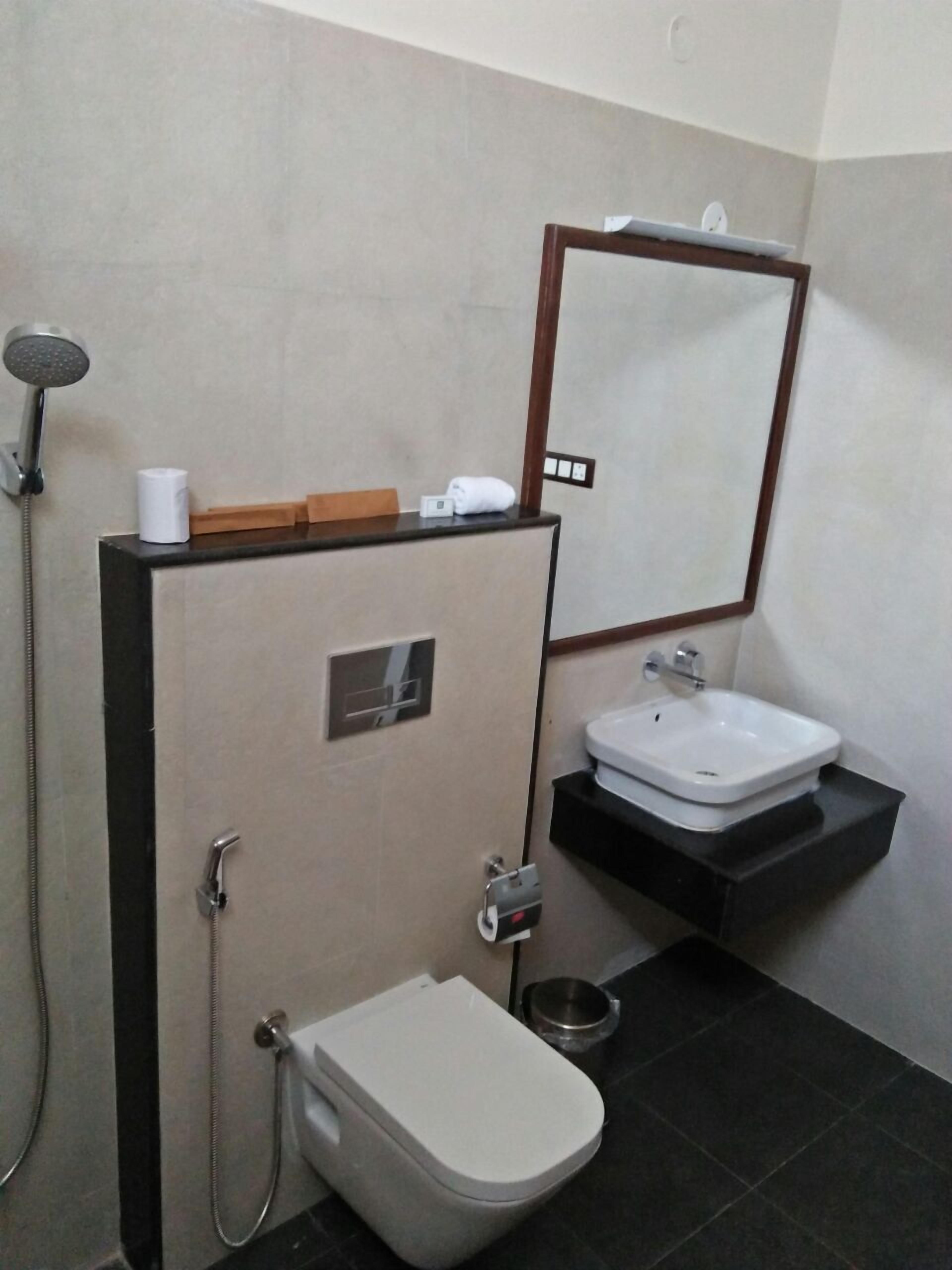 Shathayu Ayurveda Yoga Retreat