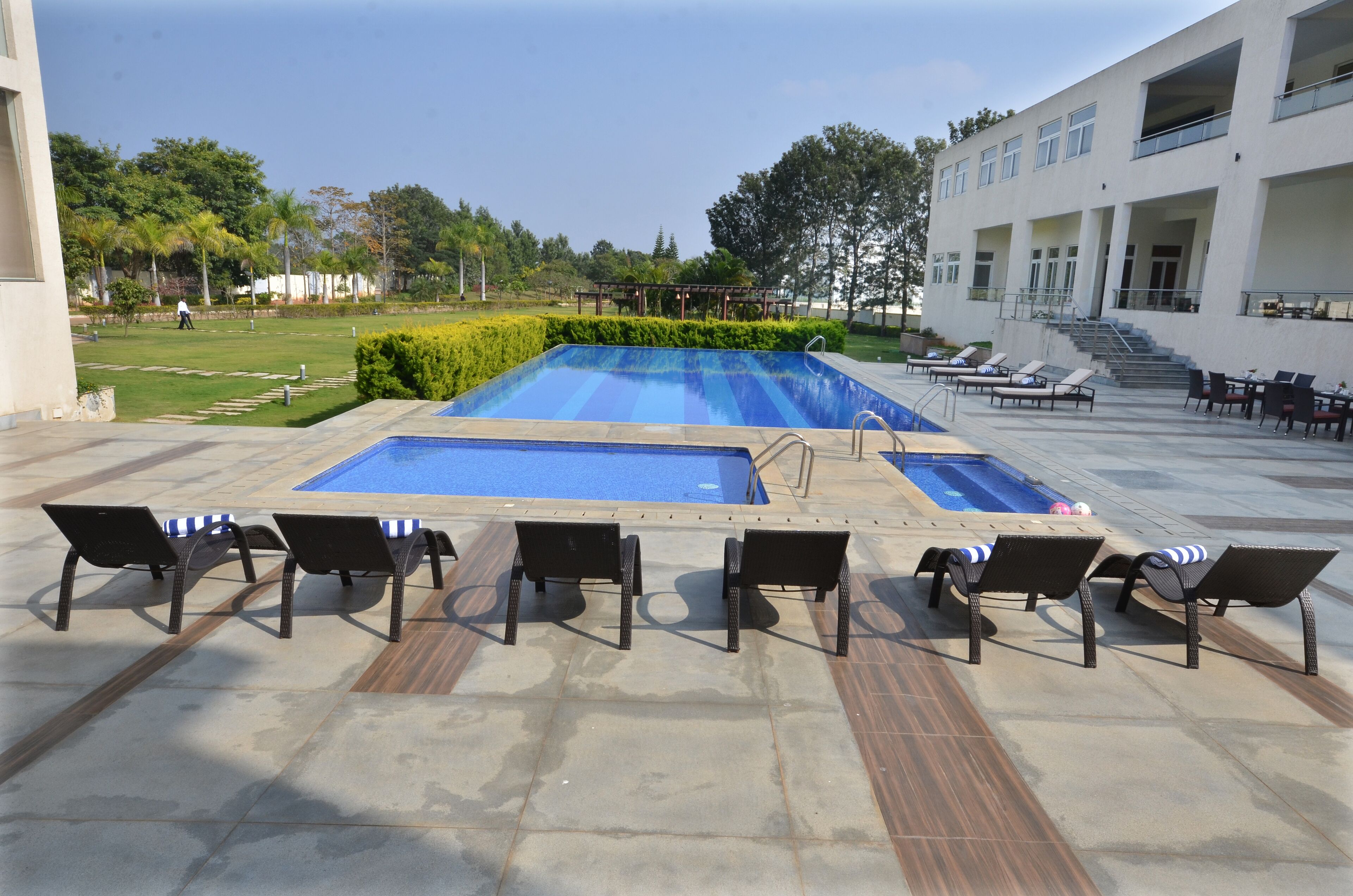 Spree Resort At Century Wintersun