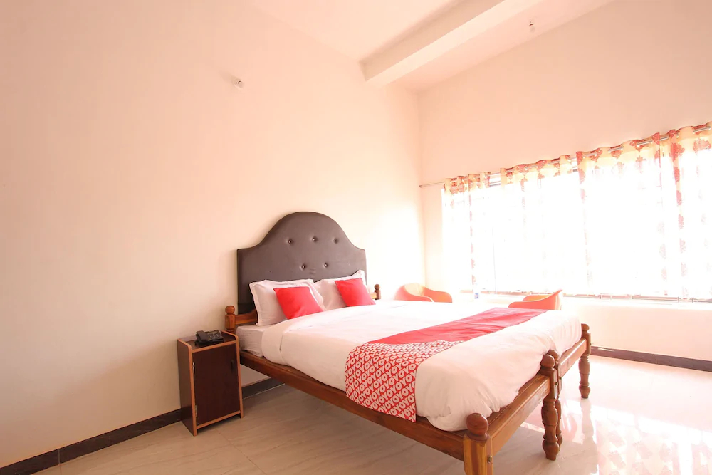 Hotel Royal Valley By OYO Rooms
