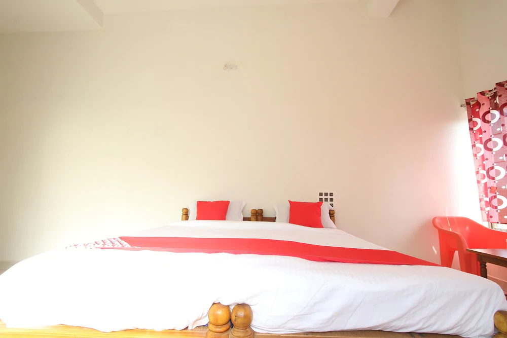 Hotel Royal Valley By OYO Rooms