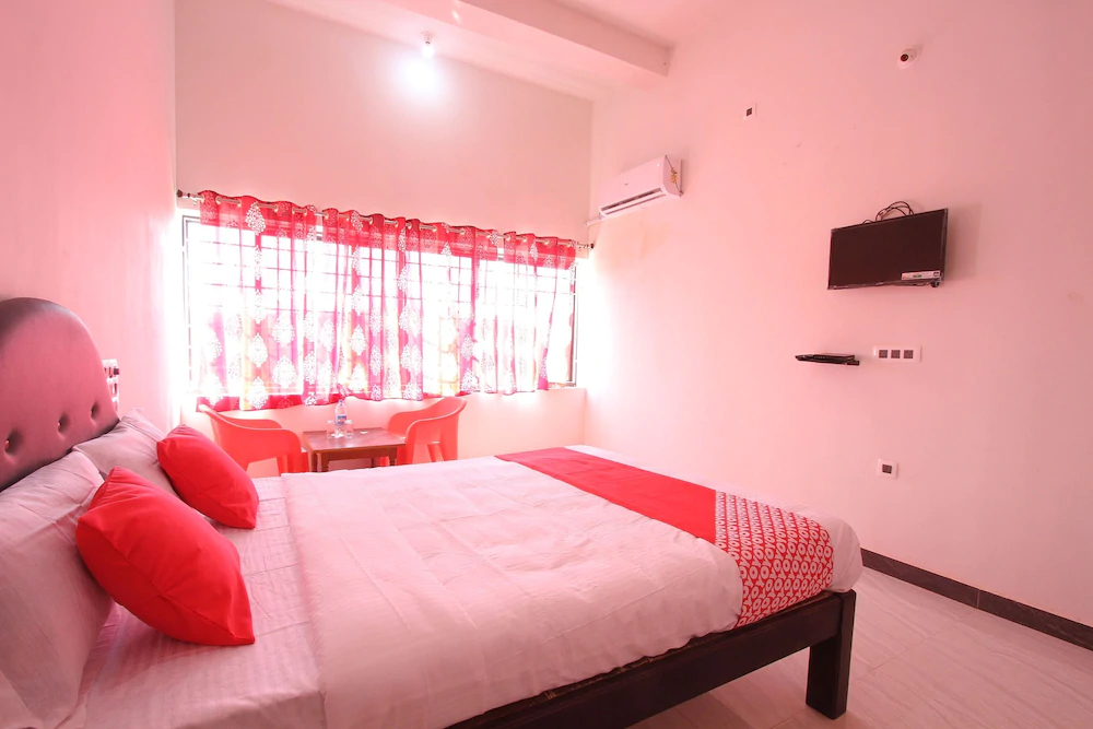 Hotel Royal Valley By OYO Rooms