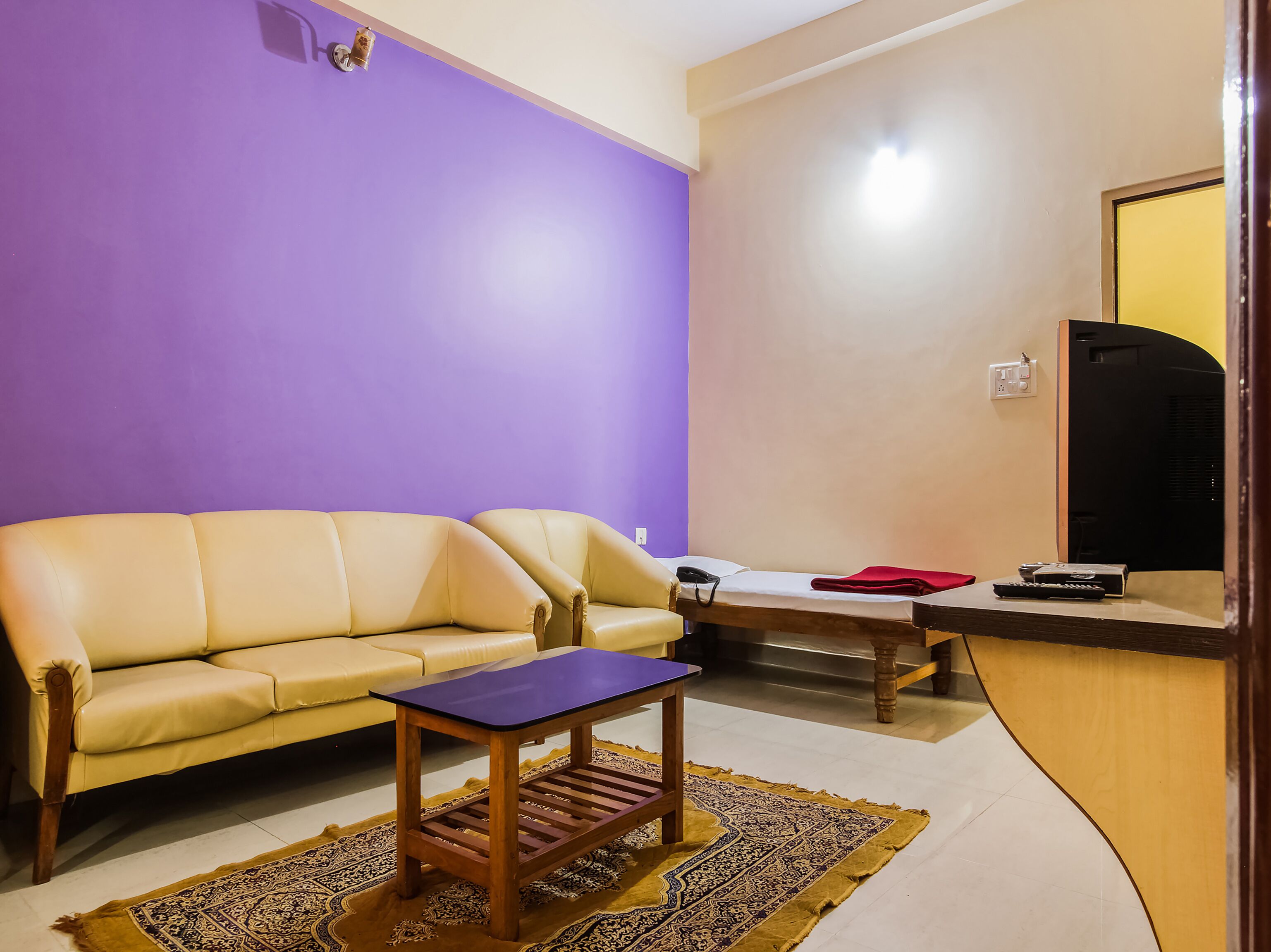 Hotel Hoysala Deluxe Lodging by OYO Rooms