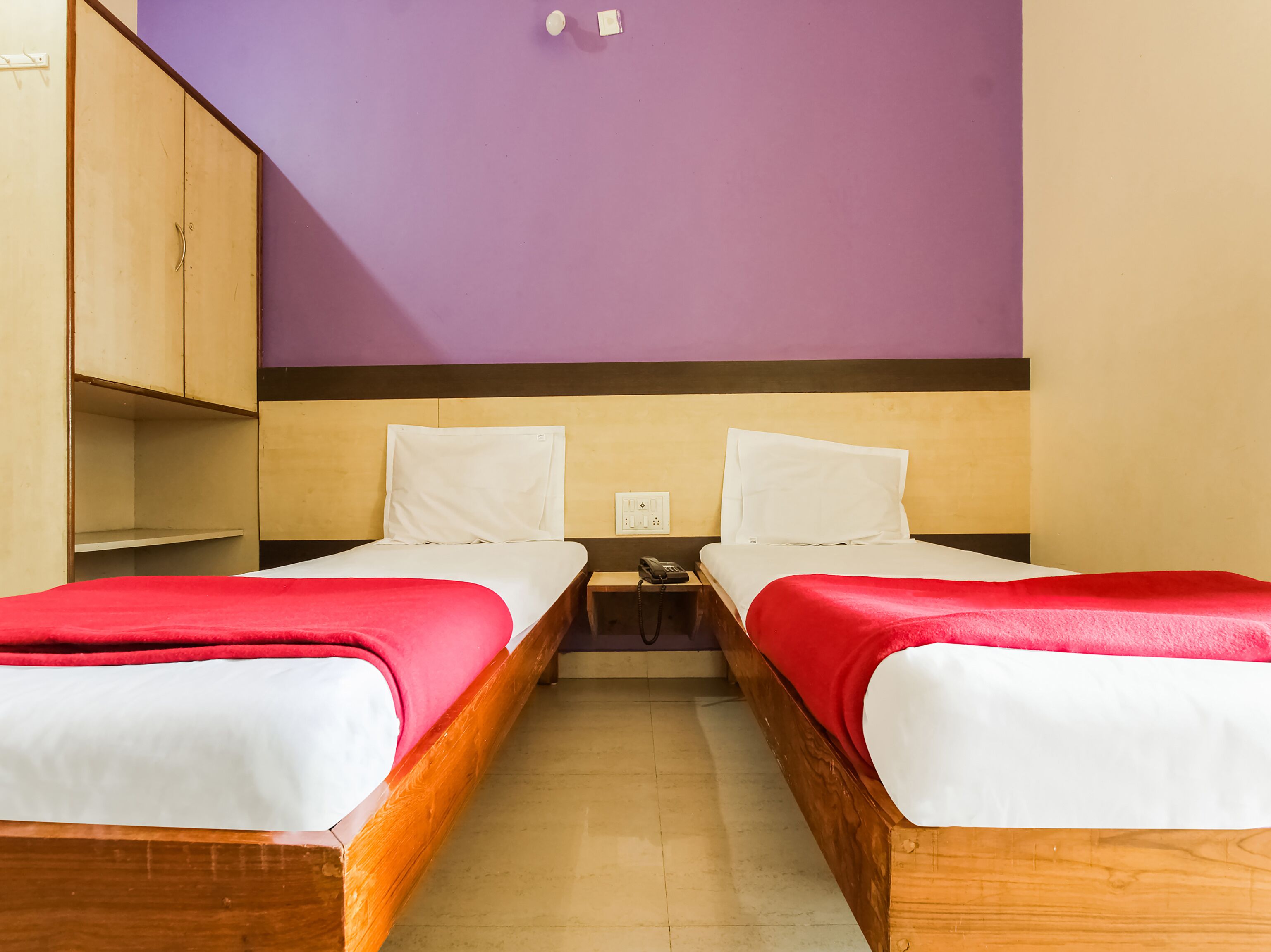 Hotel Hoysala Deluxe Lodging by OYO Rooms