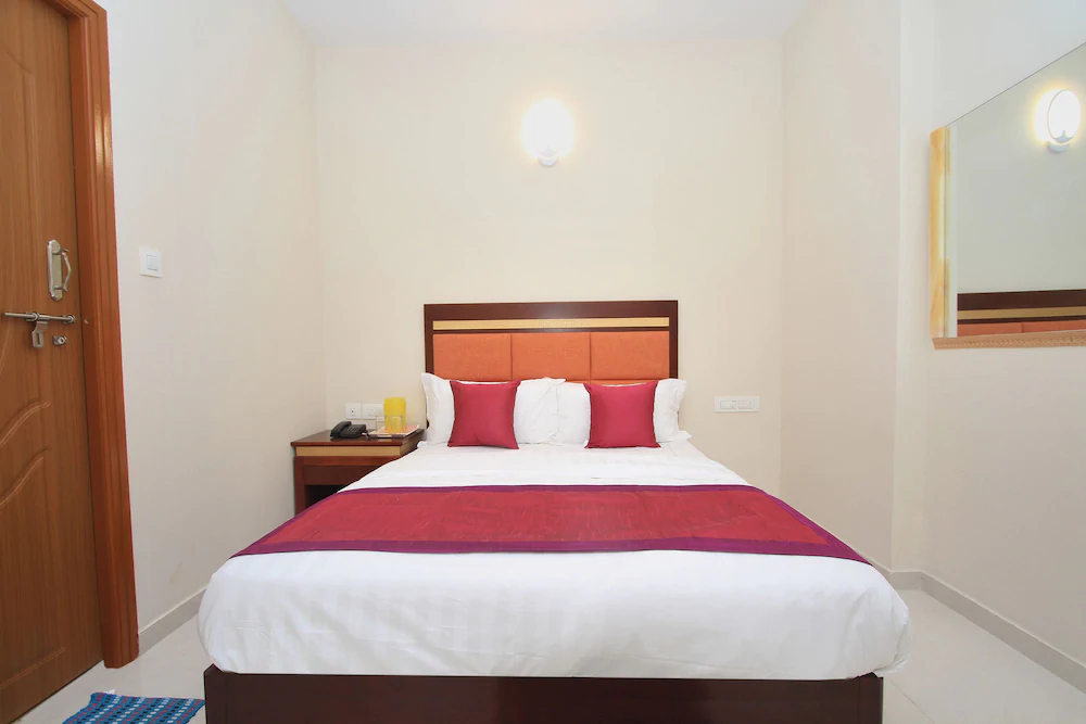 Hotel New Fort by OYO Rooms