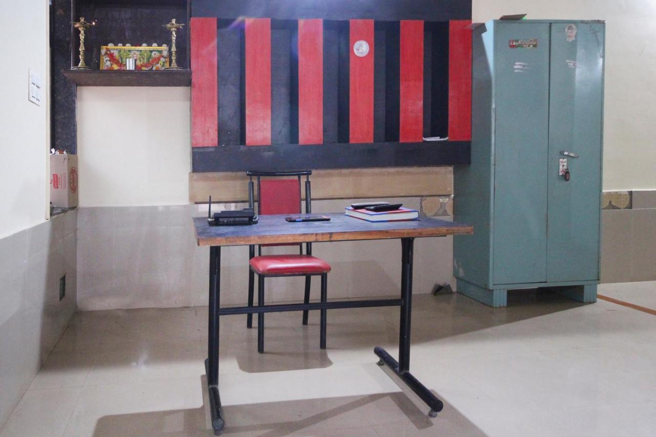 Hotel Dhakshyani by OYO Rooms
