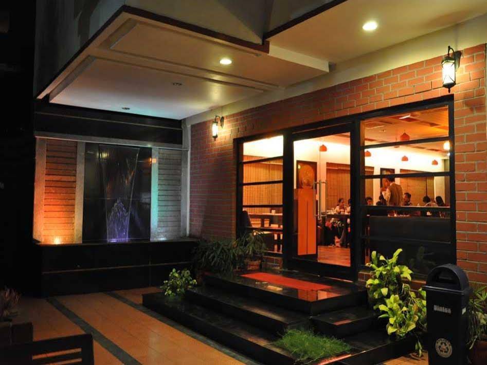 Hotel Hampi International