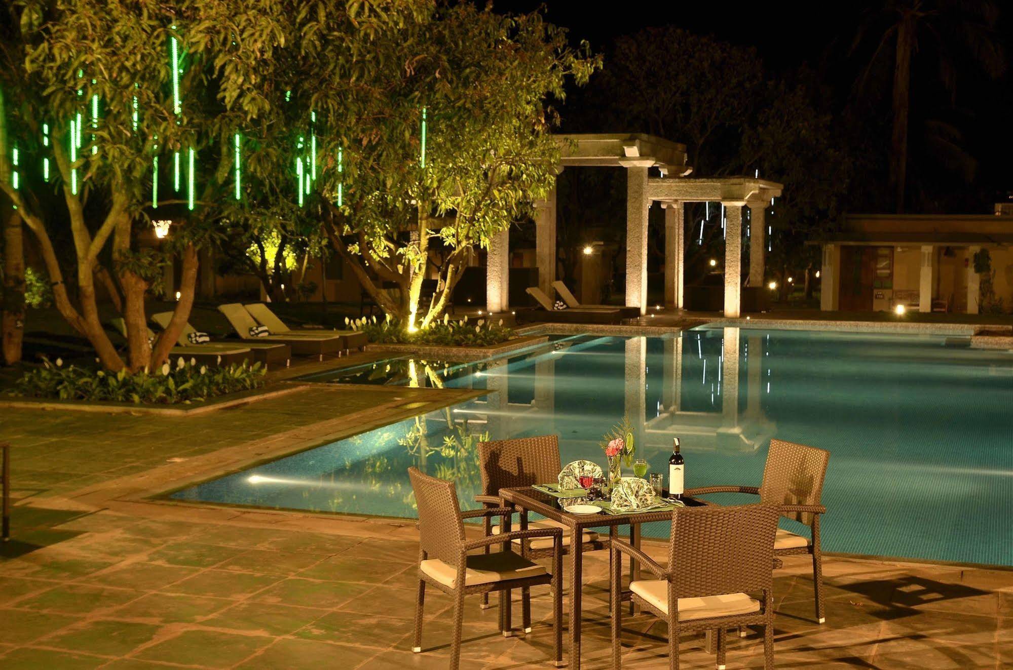 Hotel Heritage Resort Hampi