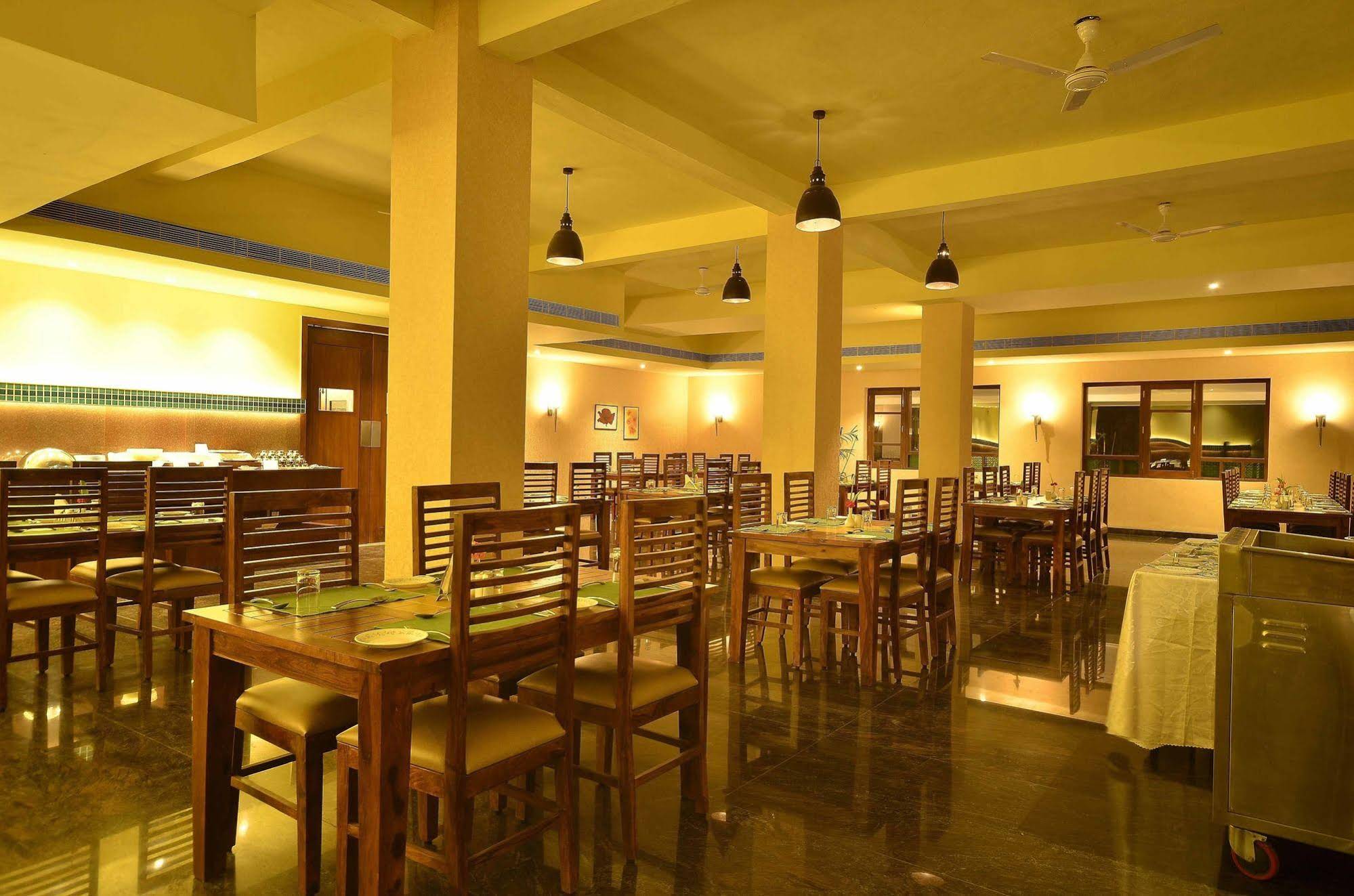 Hotel Heritage Resort Hampi
