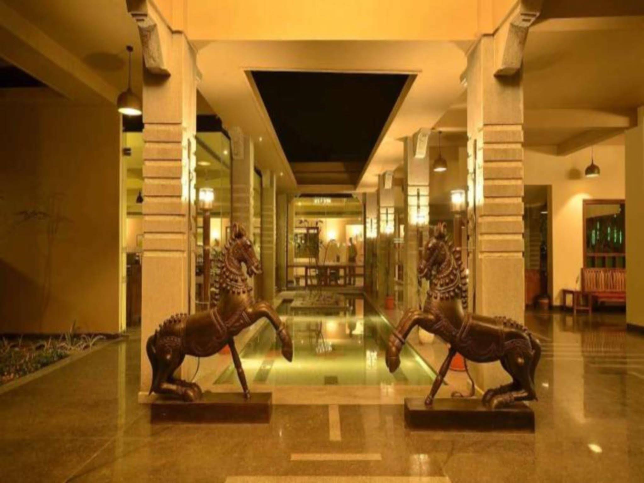 Hotel Heritage Resort Hampi