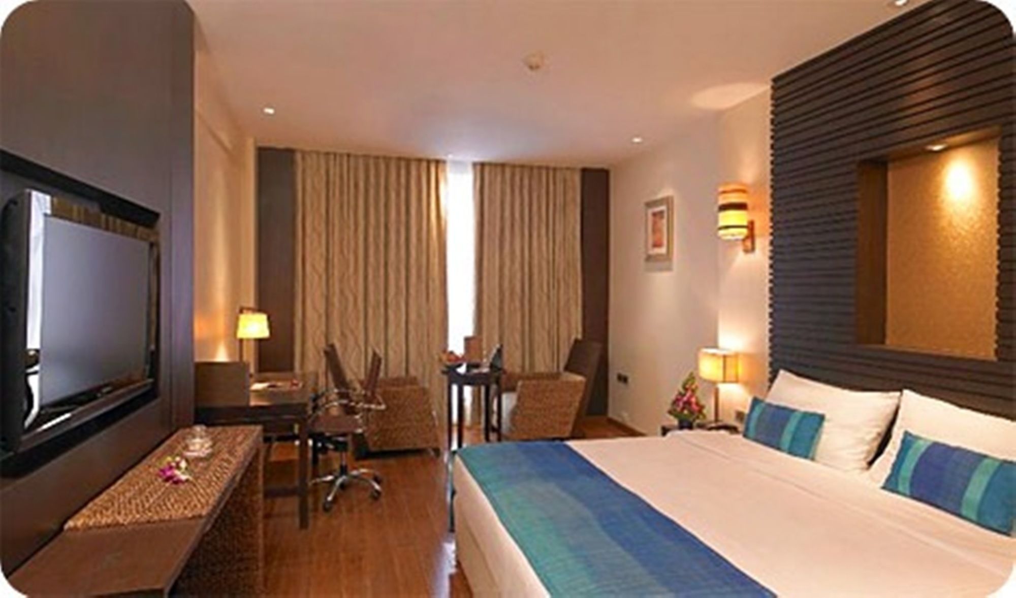 Royal Orchid Central, Kireeti, Hampi