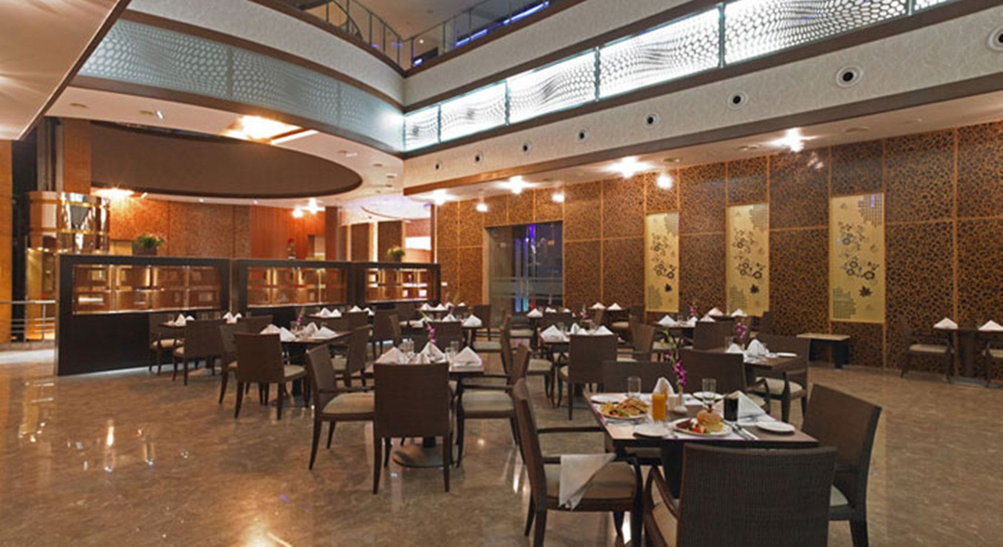 Royal Orchid Central, Kireeti, Hampi
