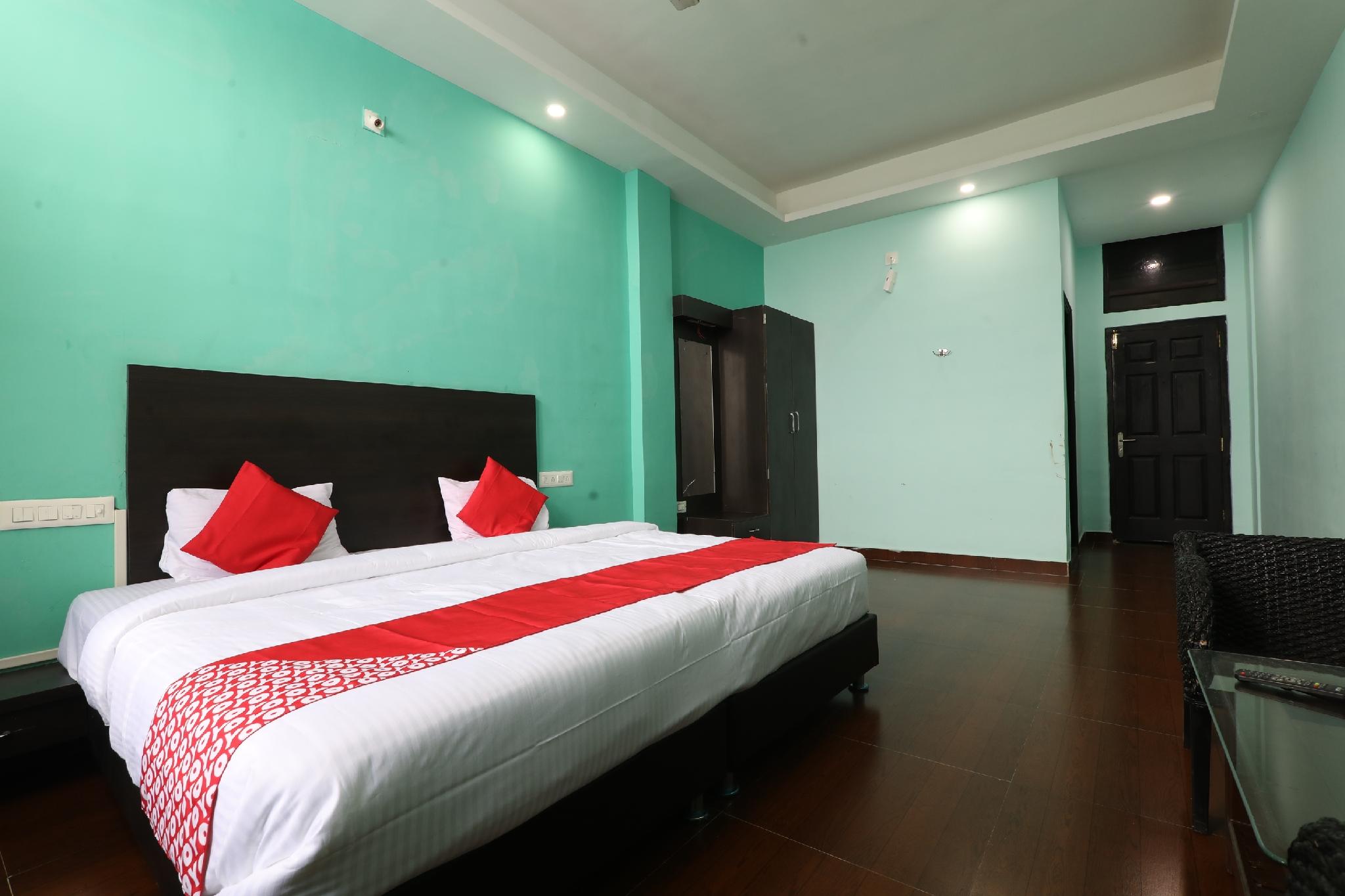 The Village Hotel by OYO Rooms