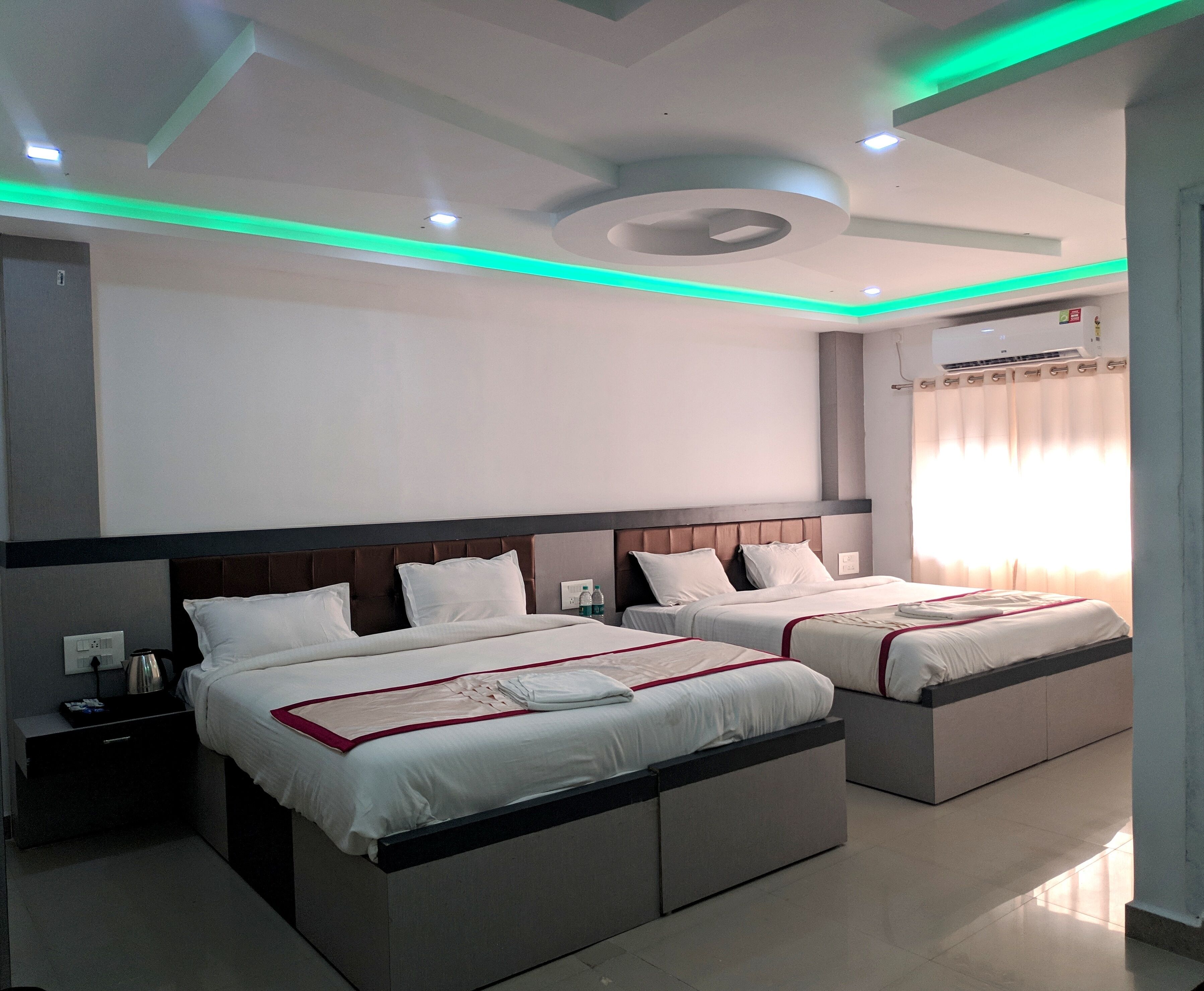 Hotel Shawrya The Grand