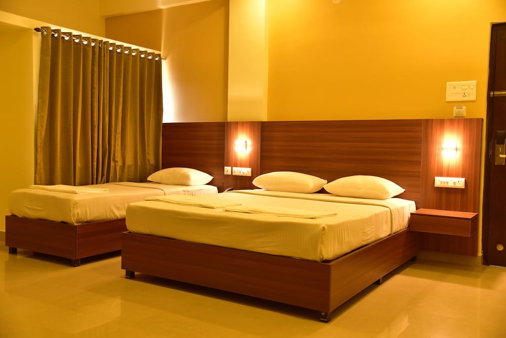 Hotel Citywalk Residency by OYO Rooms