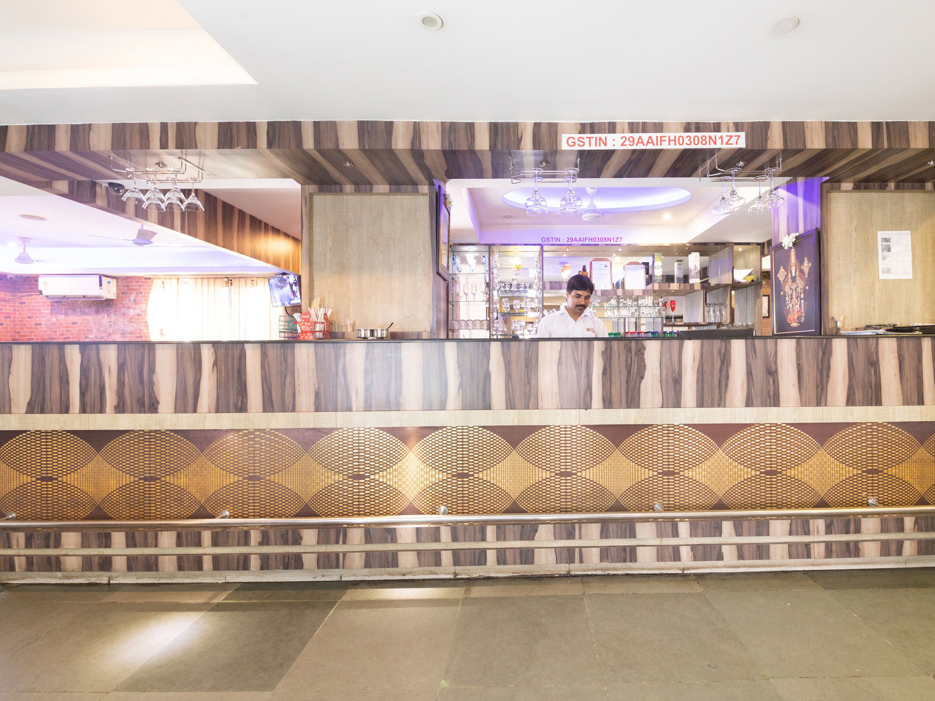 Hotel Maya International by OYO Rooms