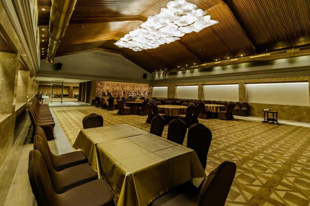 Hotel Sai Palace