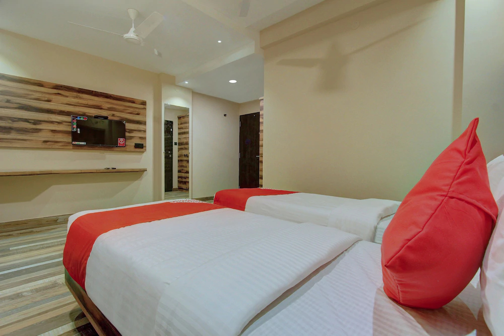 Laxman Residency by OYO