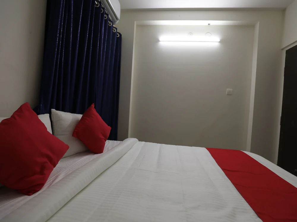 Rachana Palace by OYO Rooms