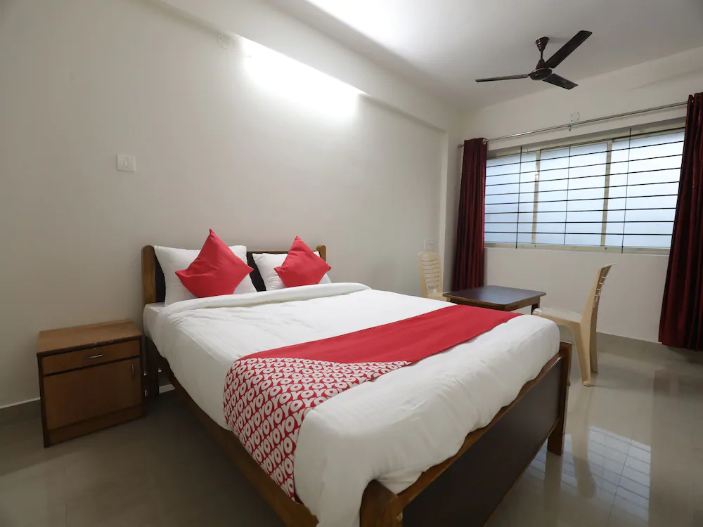 Rachana Palace by OYO Rooms