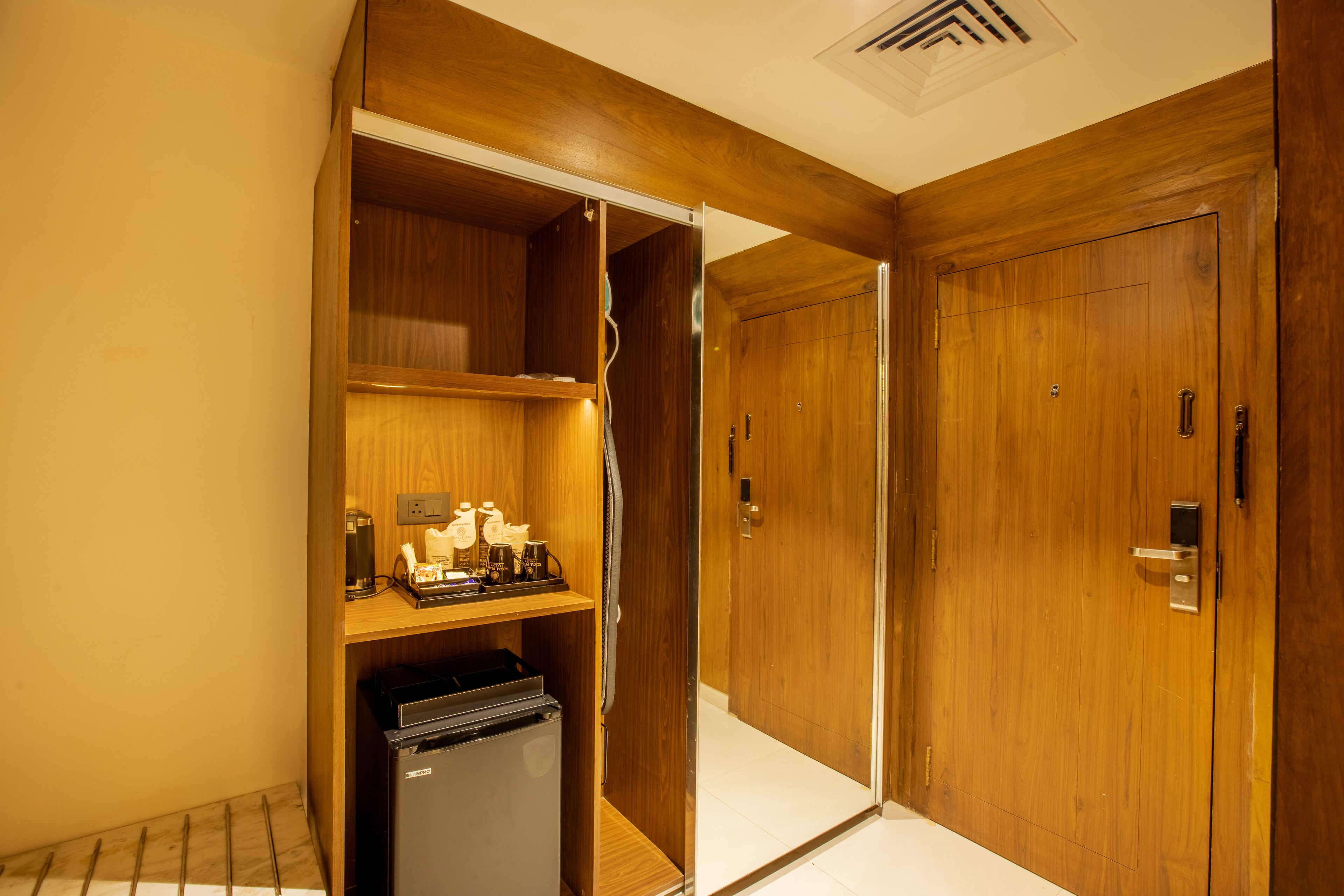 Royal Plaza Suites