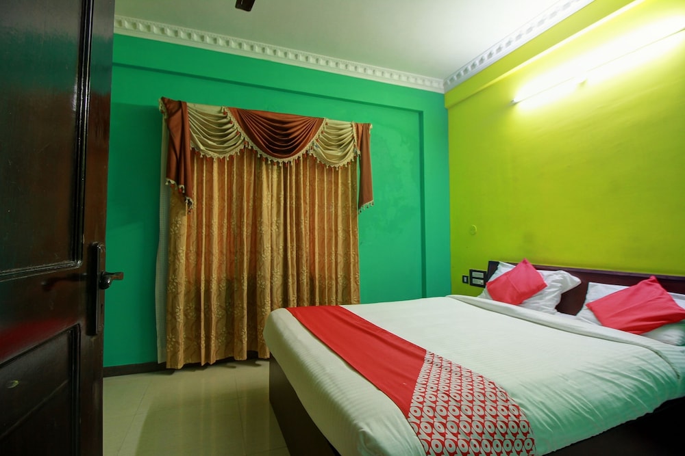 Sama Deluxe By OYO Rooms