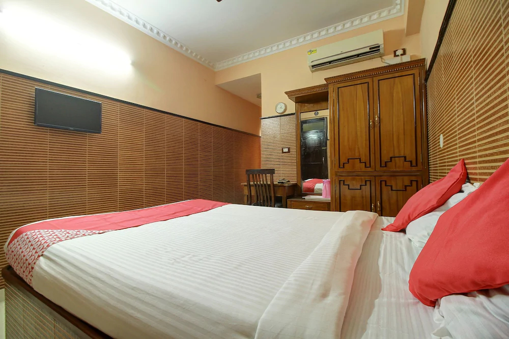 Sama Deluxe By OYO Rooms