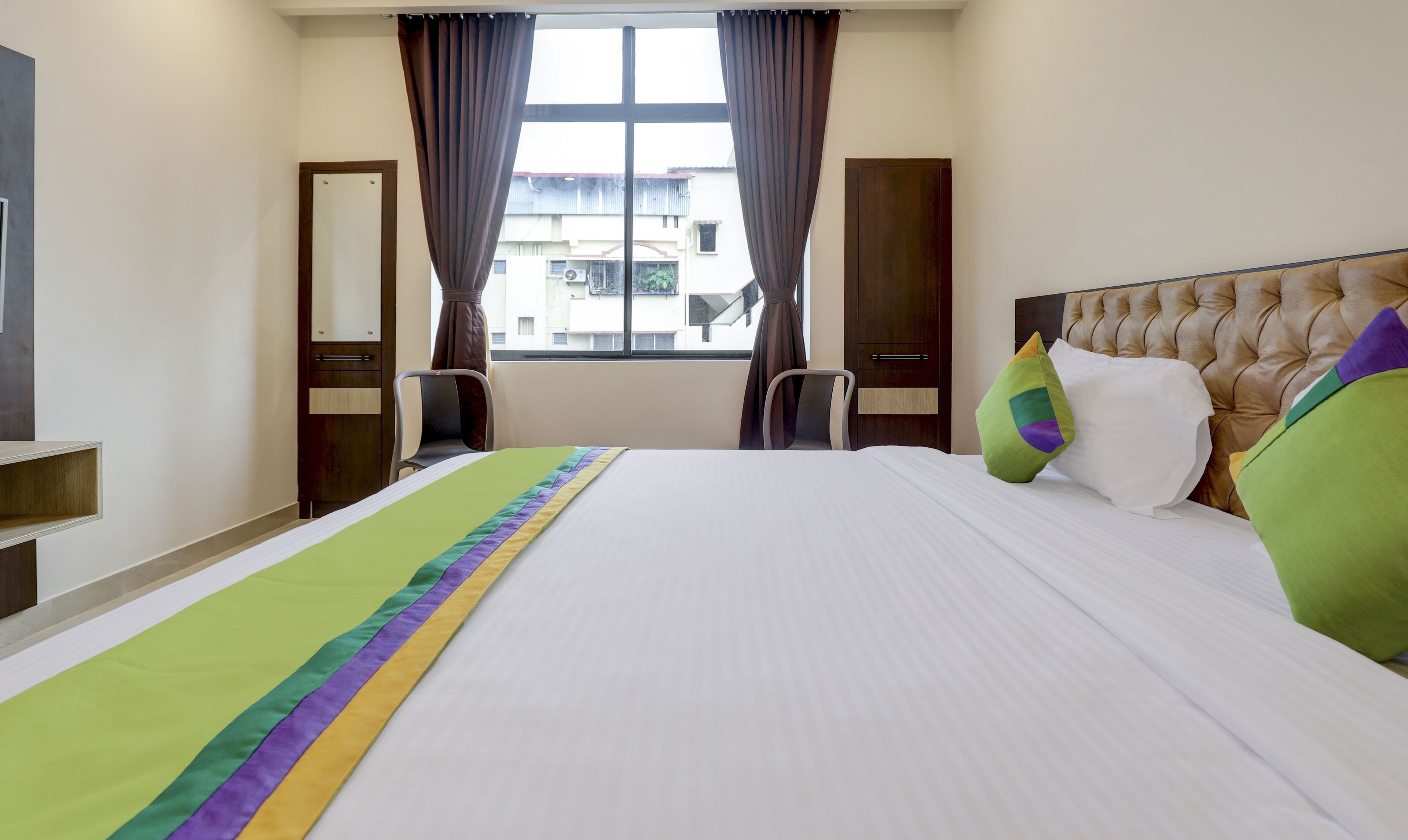 Samit Suites by Treebo