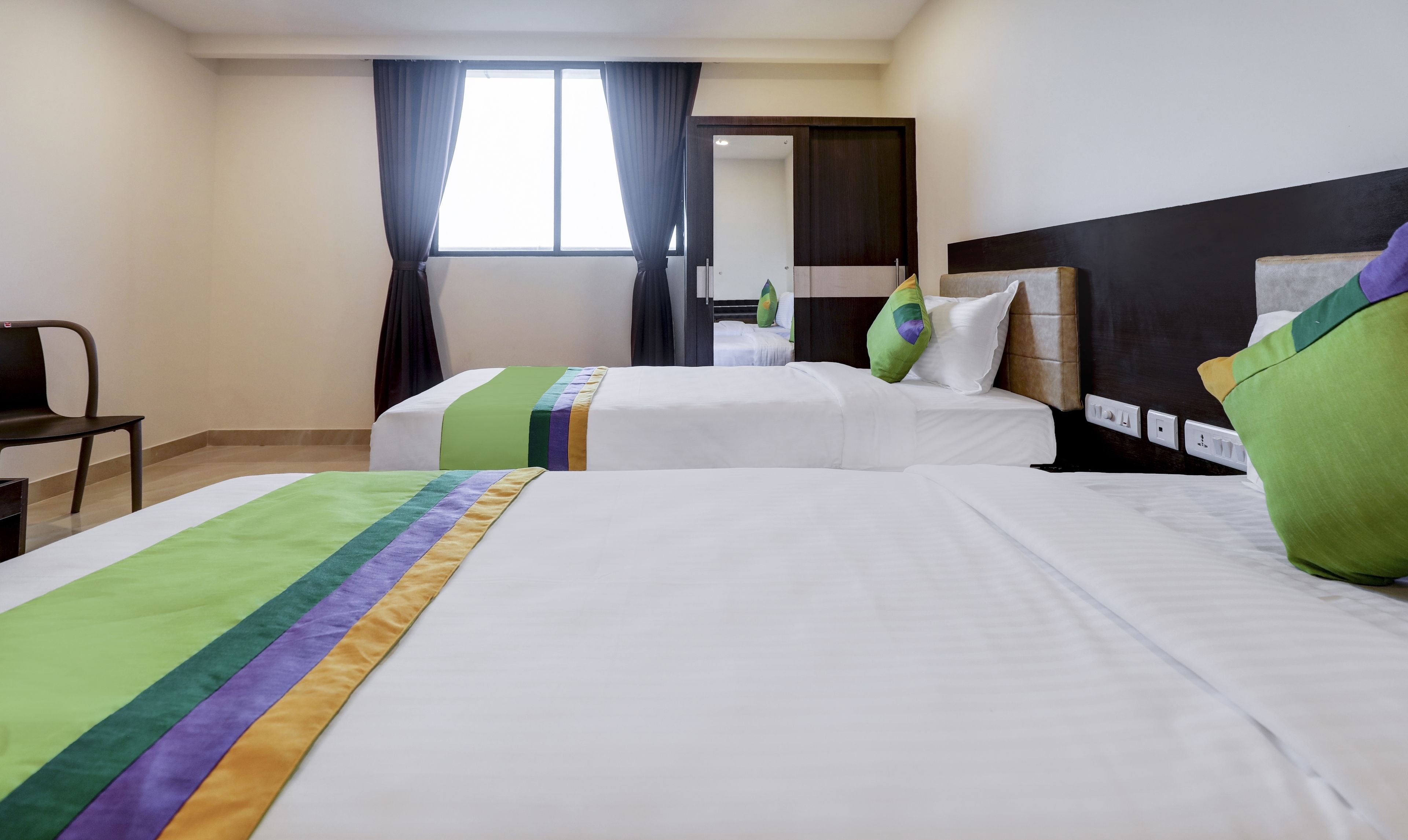 Samit Suites by Treebo