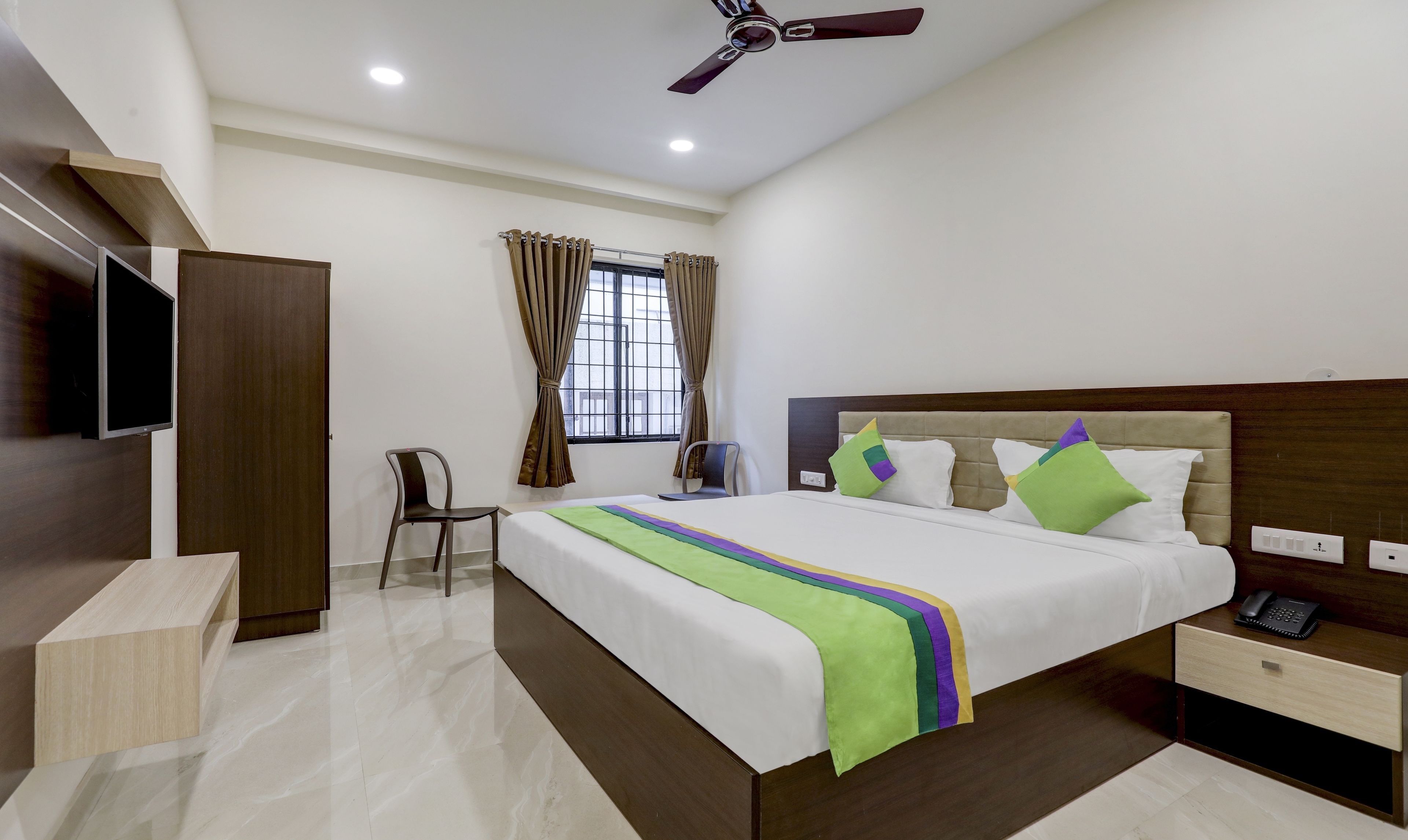 Samit Suites by Treebo