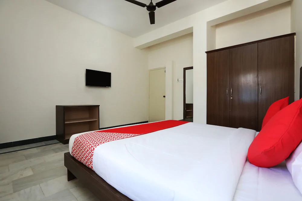 Dsrr Comforts By OYO Rooms