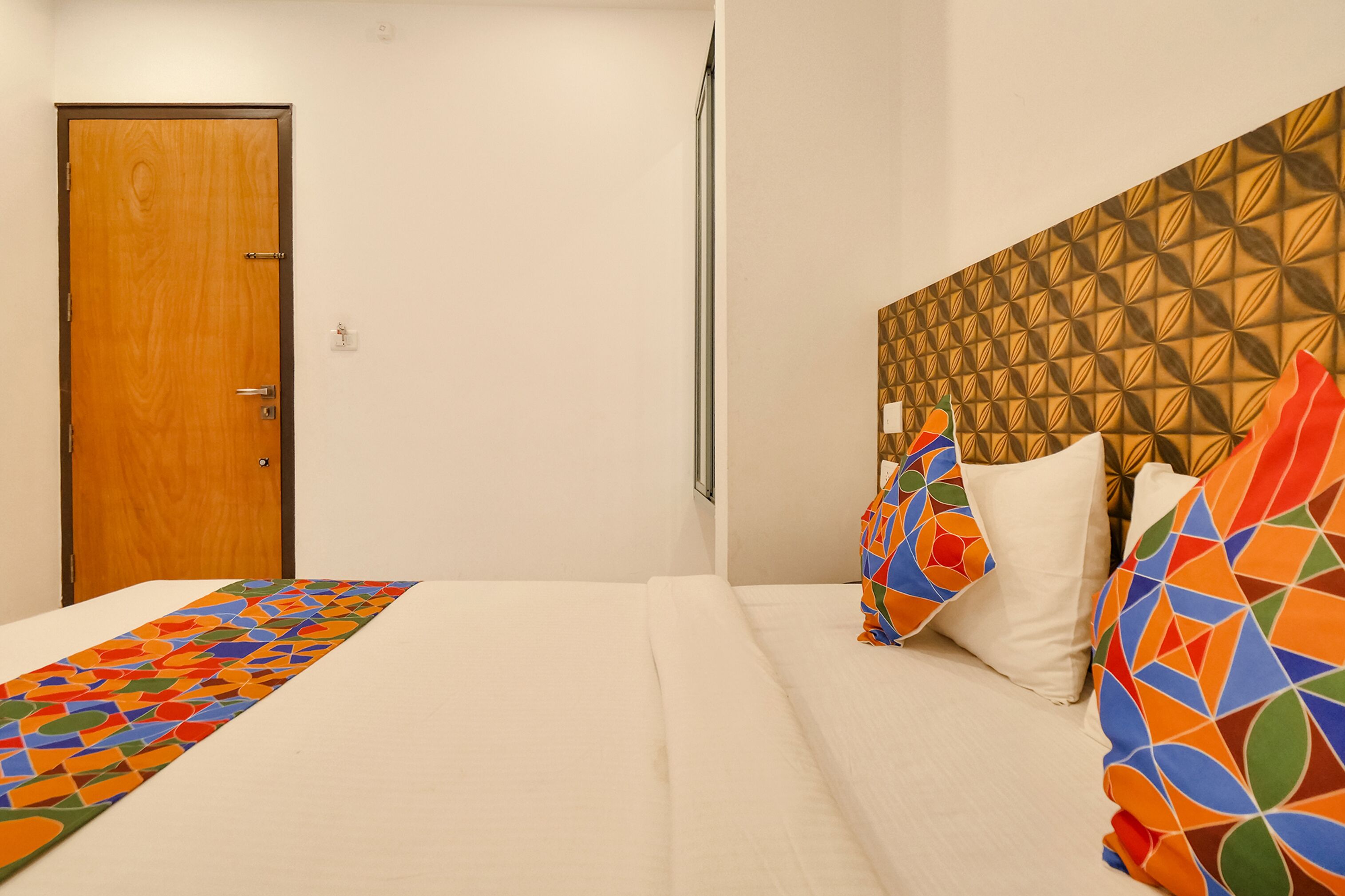 Fabexpress Krishna Suites