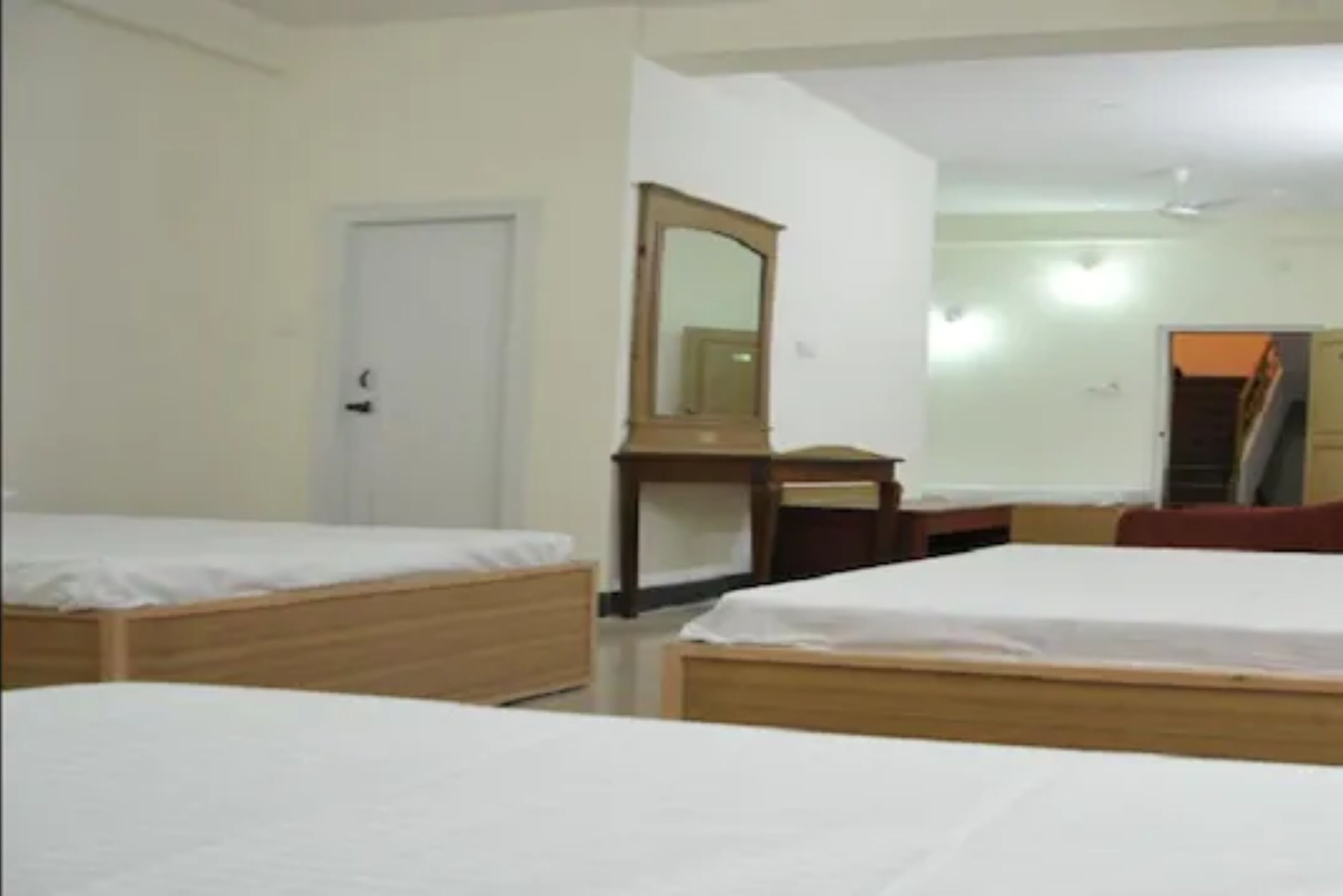 Goroomgo Mahalakshmi Comfort Mysore