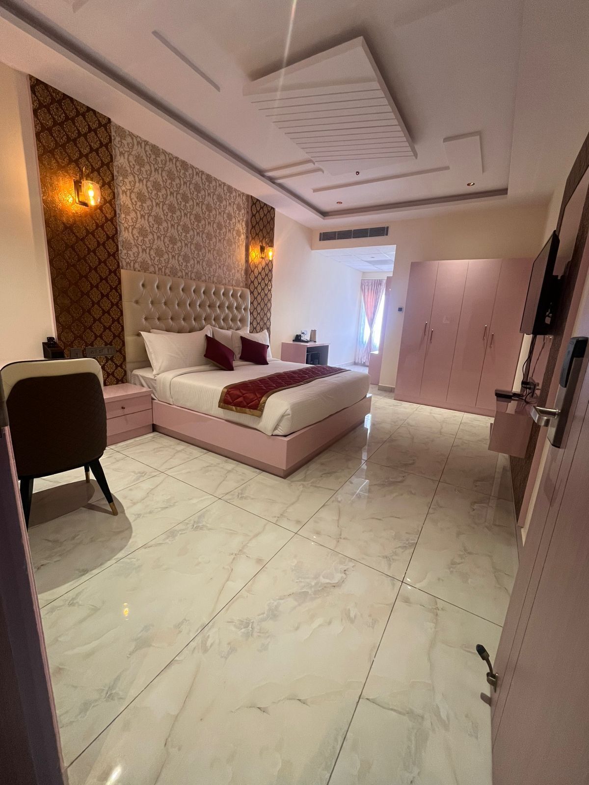 Hotel Yathin