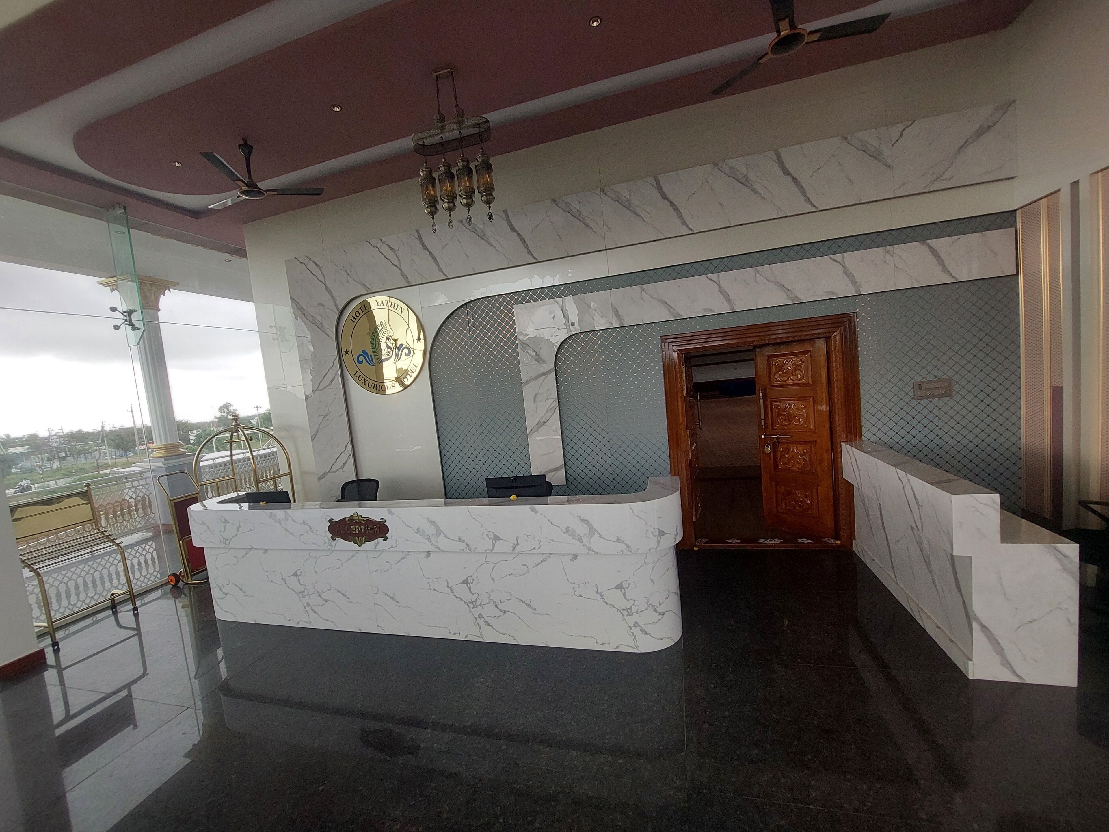 Hotel Yathin