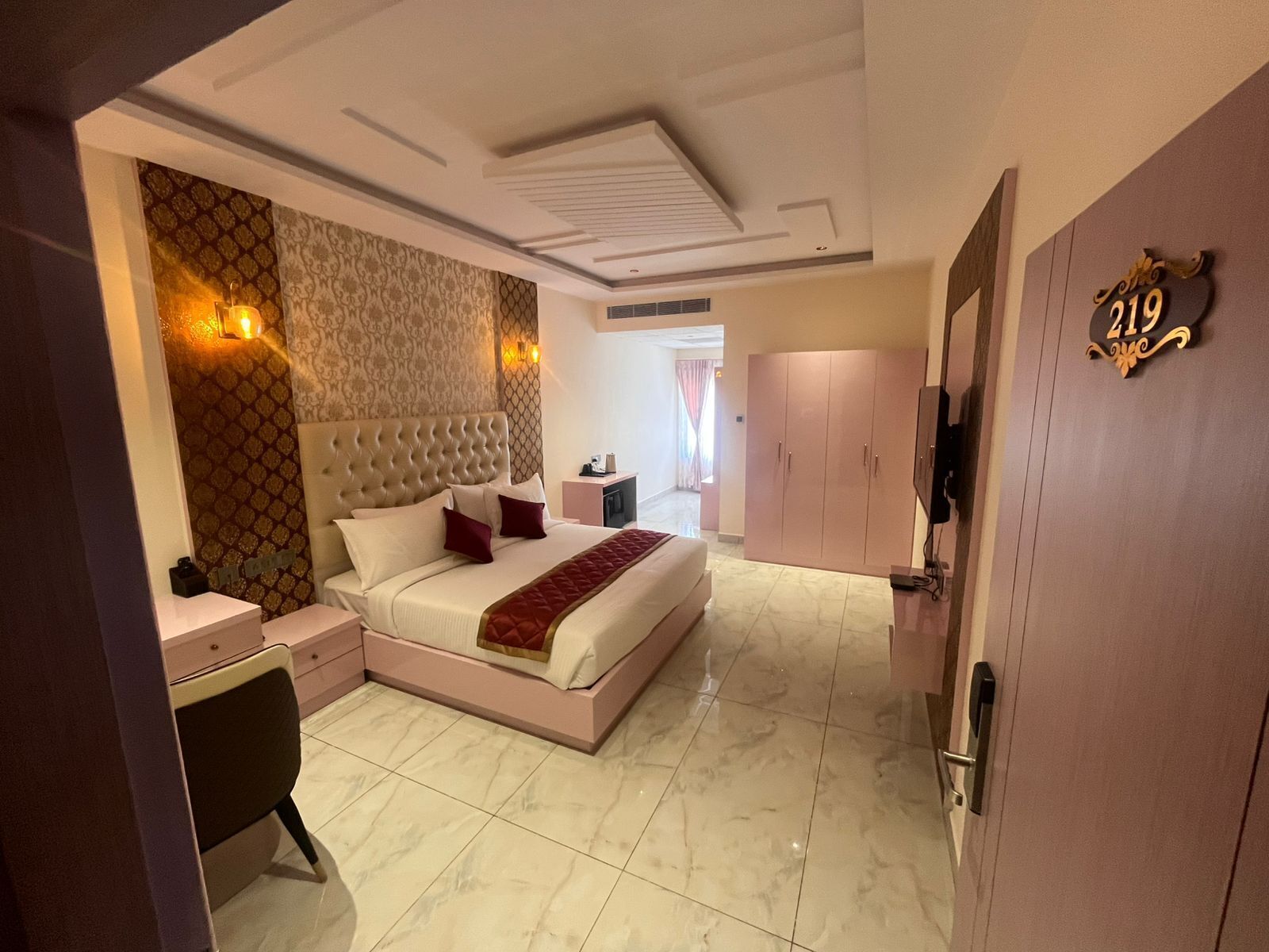 Hotel Yathin