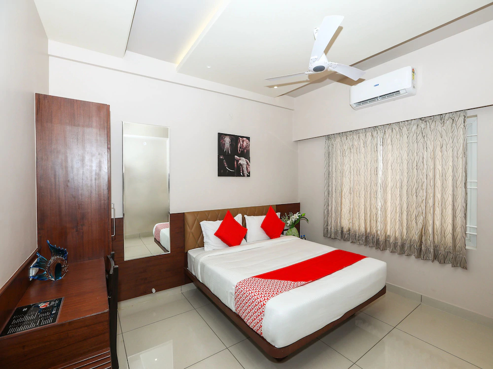 JN Stay By OYO Rooms